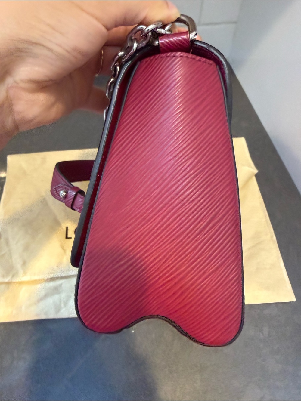 LOUIS VUITTON Epi Twist Shoulder Bag MM Raspberry Pink Silver Hardware - Picture 6 of 9